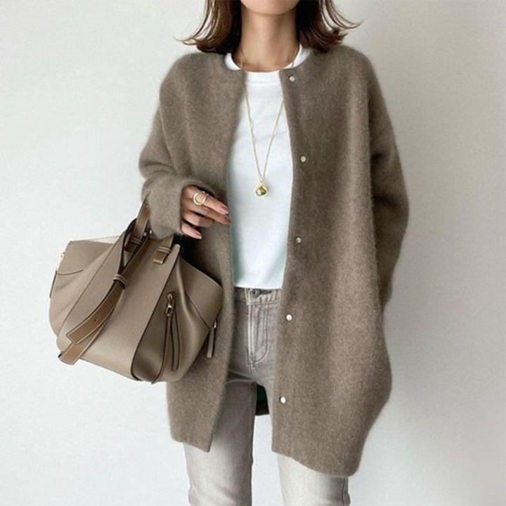 Chloé™ | Luxuriously Cozy Cardigan