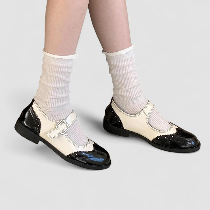 Annie | Laura Classic Mary Jane Shoes