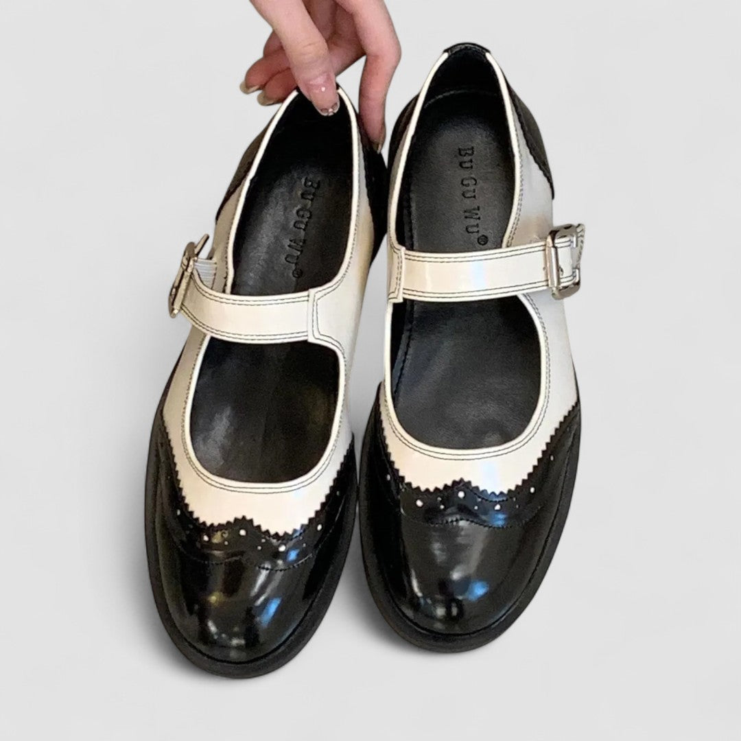 Annie | Laura Classic Mary Jane Shoes