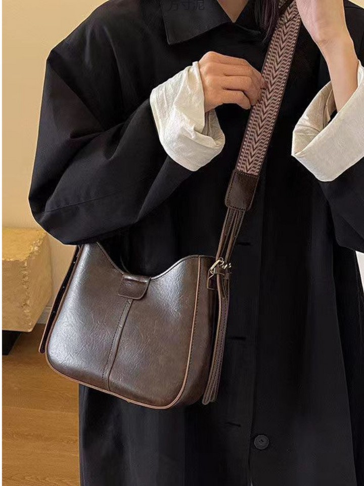 Cyrille | Stylish Crossbody Bag