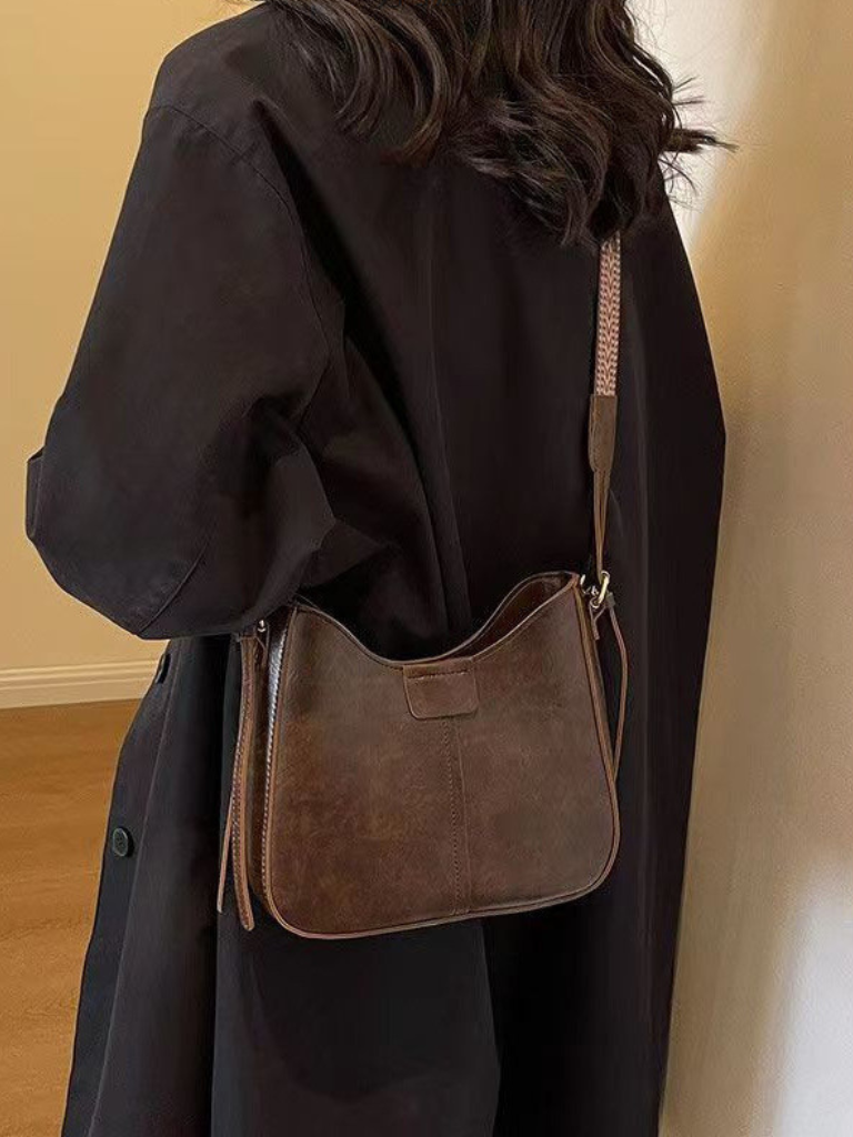 Cyrille | Stylish Crossbody Bag