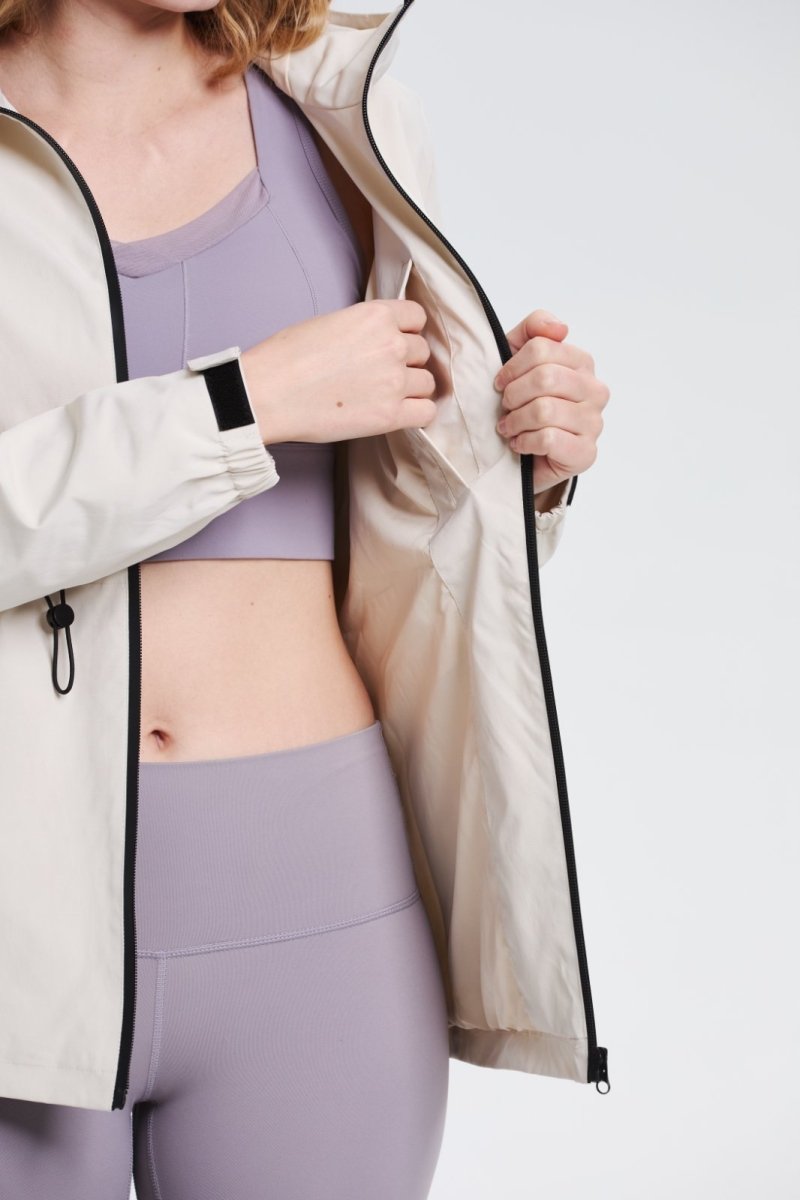 SAGE | ULTRA-LIGHT WATER-RESISTANT RAINCOAT