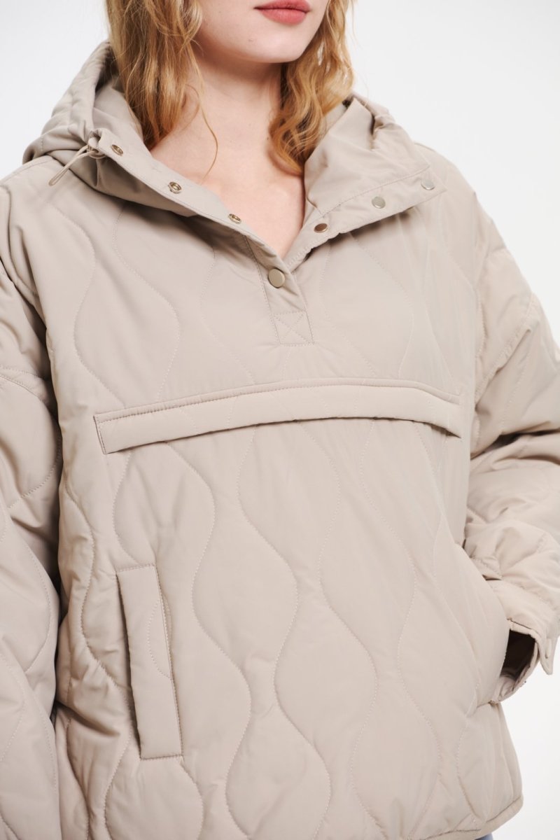 WILLOW | HOODED JACKET WITH QUILTED WATER-REPELLENT DESIGN