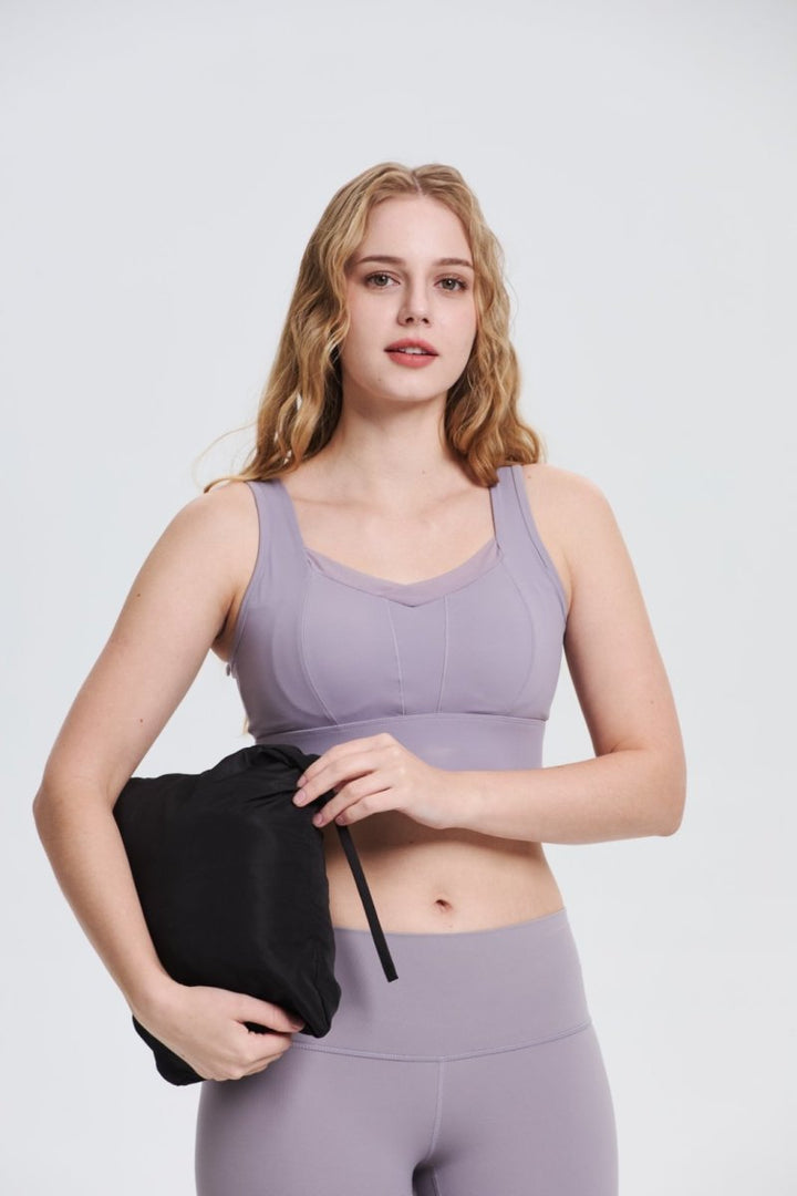 WILLOW | HOODED JACKET WITH QUILTED WATER-REPELLENT DESIGN