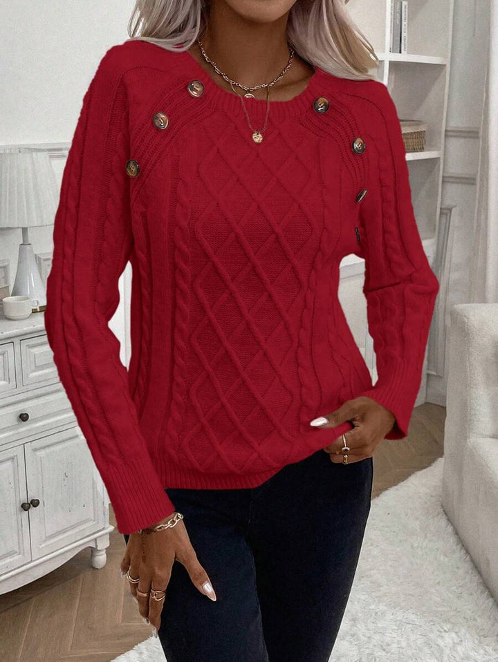 Amalie | Klassischer Pullover mit dekorativen Knopfdetails