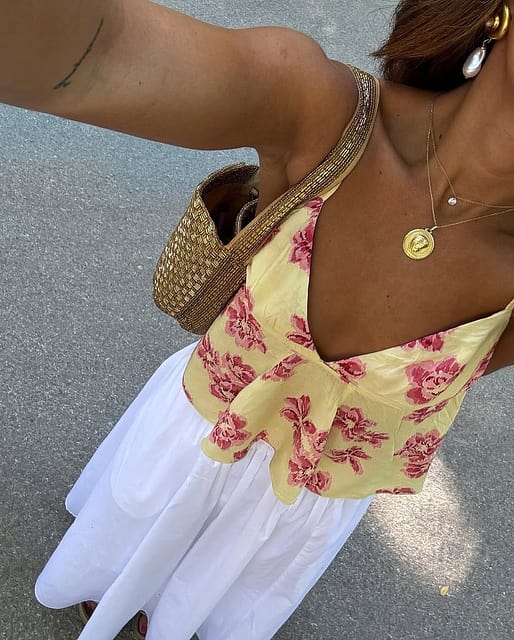 Ακολουθήστε μας στο instagram @amorefashion.official