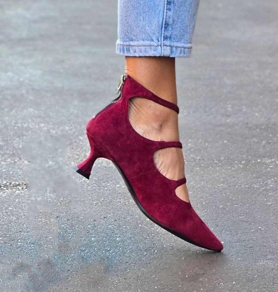 Eliza | Strappy Low Heel Decollete
