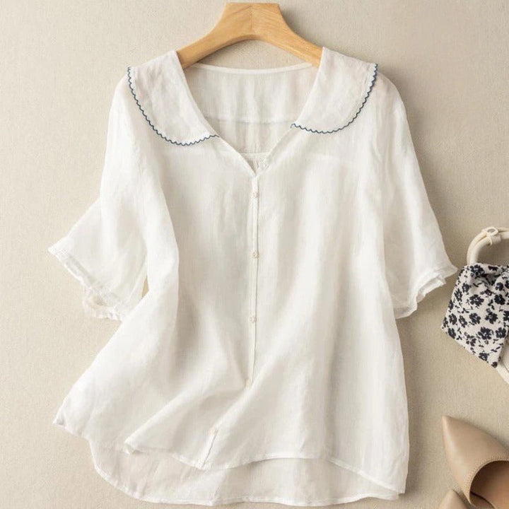 Emilia | Blus med broderad krage